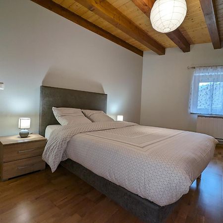 Petite Maison De Village Situee Entre Lacs, Cascades Et Montagnes Virieu-le-Grand Kültér fotó