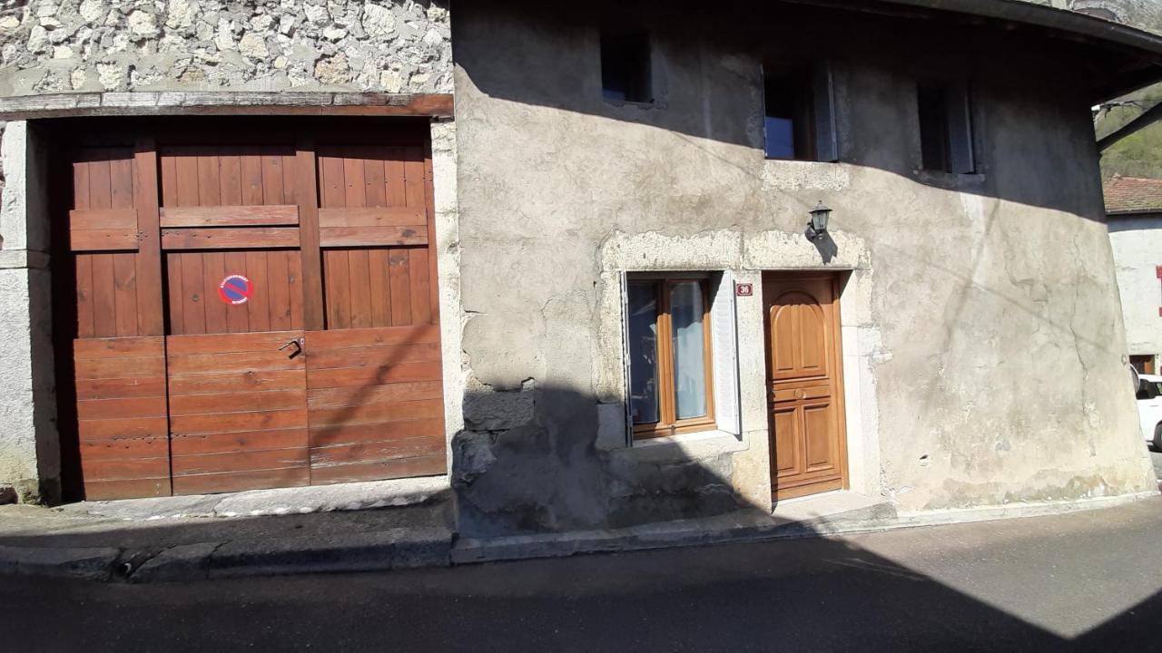 Petite Maison De Village Situee Entre Lacs, Cascades Et Montagnes Virieu-le-Grand Kültér fotó